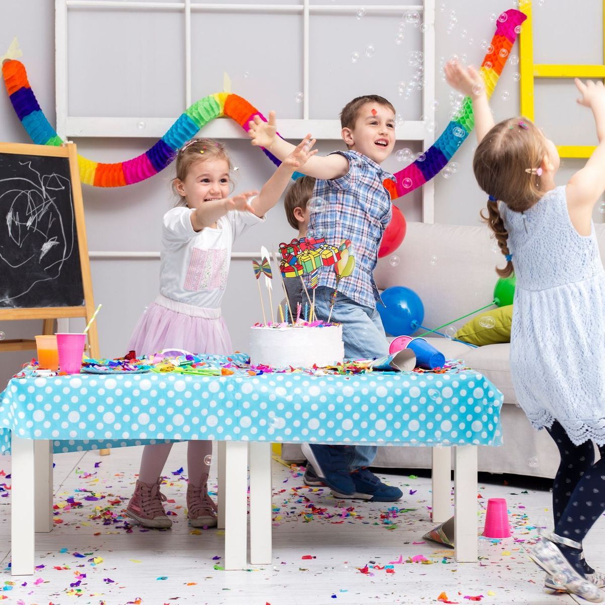 https://topanniversaire.ma CONTACTE NOUS 0617400833🎉Organisation et Animations des événements 🎊🎉 🎁Vous rêvez d’une fête inoubliable 🥁 contactez nous ⭐ les spécialistes des animations 🎊🎉 pour enfants! et adulte, ⭐Nous vous proposons des packs sur-mesure plus des peuplements à votre choix, Nous vous saurons gré a nous adapter a votre exigence et à votre budget.⭐ ⭐🎊🎉Gonflables, Trampolines, Pop-corne, Barbe à papa, ...Décoration ballon, 🎤Sonorisation🎼, Jeux de lumière, ...Clowns, DJ, Maquillage artistique, Magicien🤹‍♀️, Mascottes, Atelier pour enfants, ...🎊🎉Animations, Jeux, danse, Karaoké, 🎁et pleins de surprises ...⭐🎊🎉 🎊🎉Pour plus d’infos Contacter nous au:🎊🎉📞 0617400833 💾 bobaloevent@gmail.com ou par les réseaux sociaux en tapent agence d’animation bobalo event (Facebook-Instagram)#animation #anniversaire #rabat #femme #maman #enfant #jeux #gonflable #trampoline #clown #dj #maquilleuse #atelierenfant #mascotte #magicien #maroc #salé #enfants #popcorn #barbapapa #agence_animation #organisationmaison #rabatagdal #karaoke